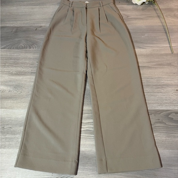 Abercrombie & Fitch Sloane Tailored Tan Wide-Leg Pants - Picture 3 of 16